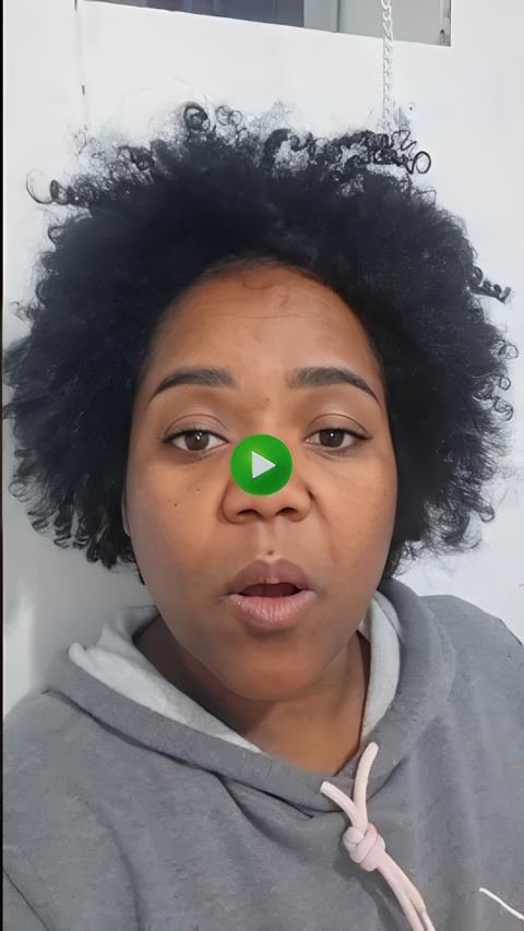 Depoimento em vídeo de Adriana